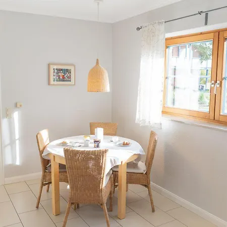 Ferienwohnung-stinson-beach * Lemkenhafen auf Fehmarn